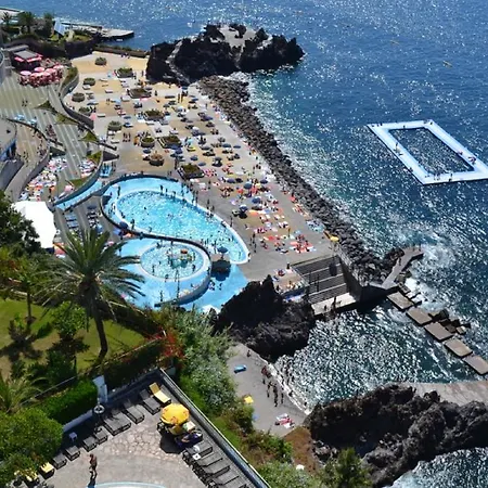 Apartamentos Do Mar Funchal Фуншал